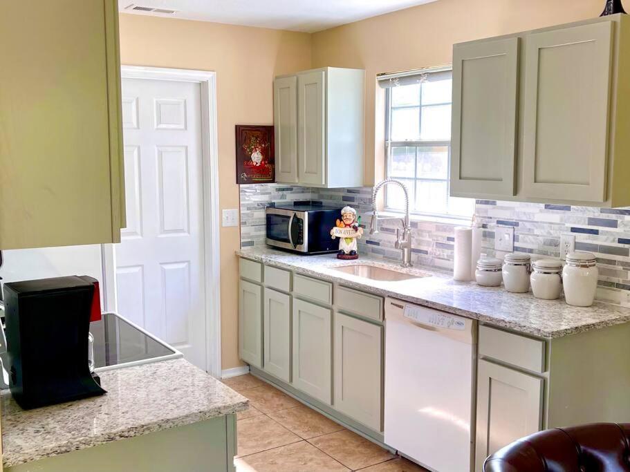Fayetteville Getaway Экстерьер фото